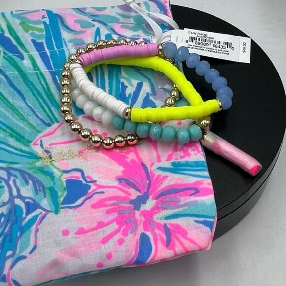 Lilly Pulitzer NWT Hi Summer Bracelet Set‎ Gold Tone Pink
Blue Beaded Stretch - Picture 3 of 7